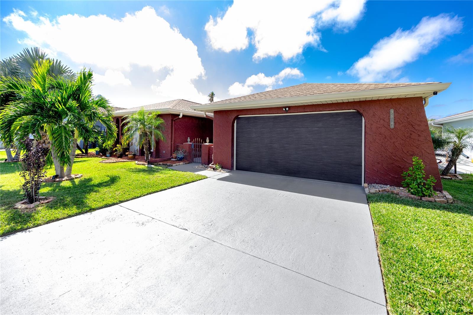 Front View -9817 San Sierra Way, Port Richey, FL 34668