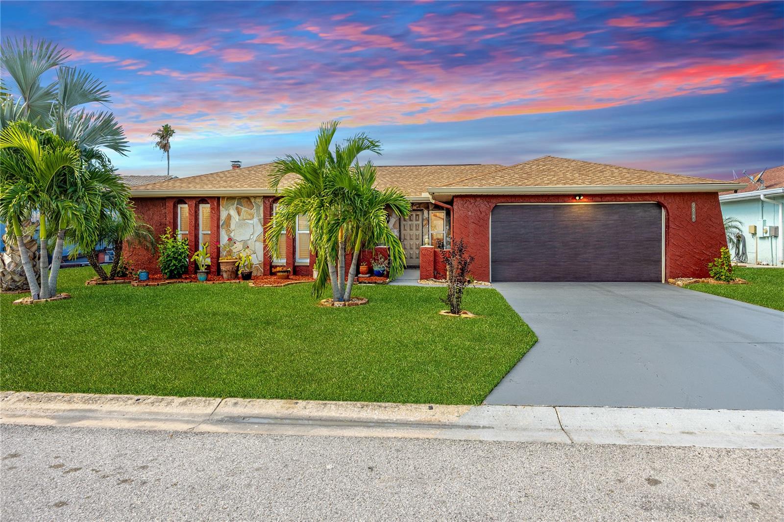 Front View -9817 San Sierra Way, Port Richey, FL