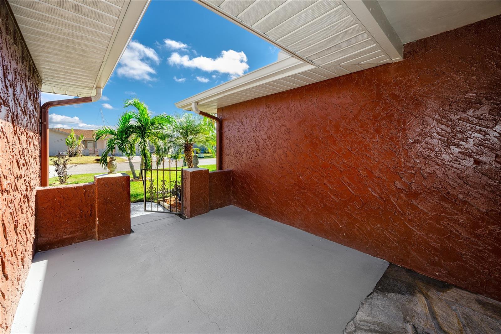 Courtyard -9817 San Sierra Way, Port Richey, FL 34668