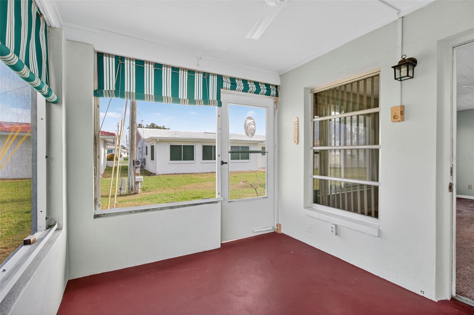 Covered, screened patio