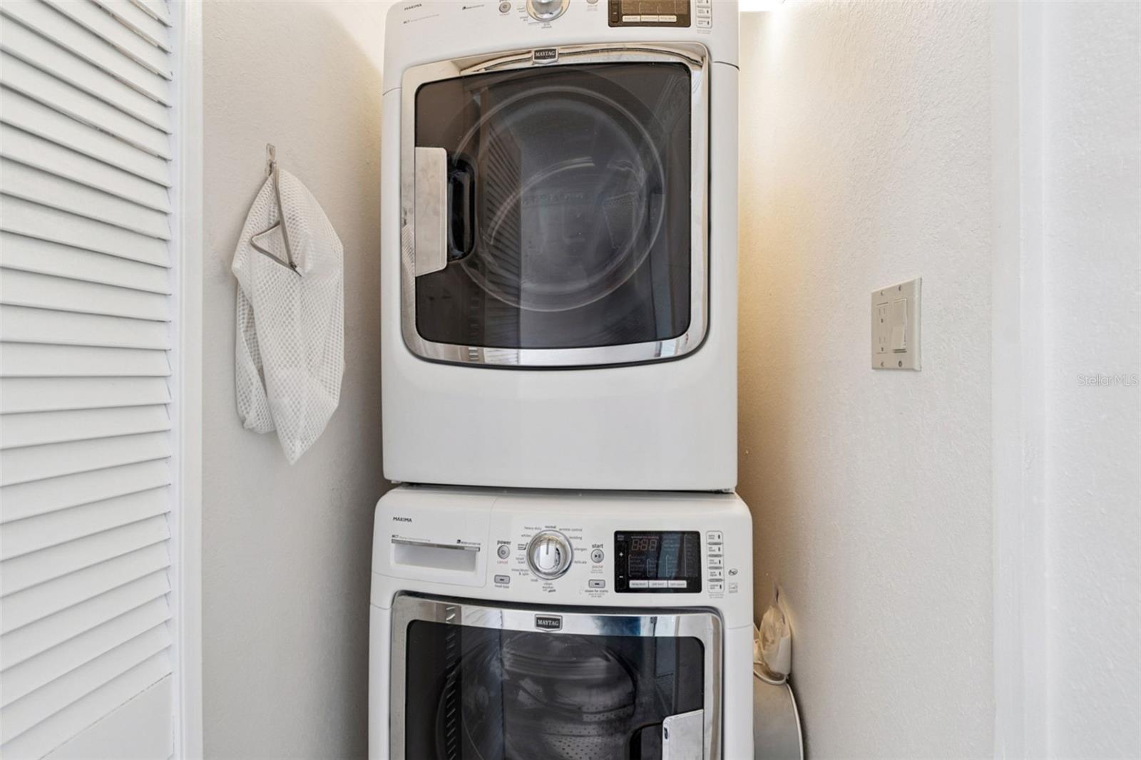 Washer & dryer in unit