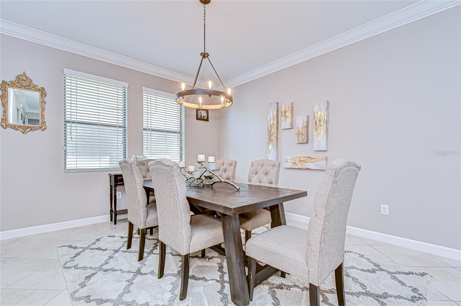 Formal Dining – Perfect for Entertaining