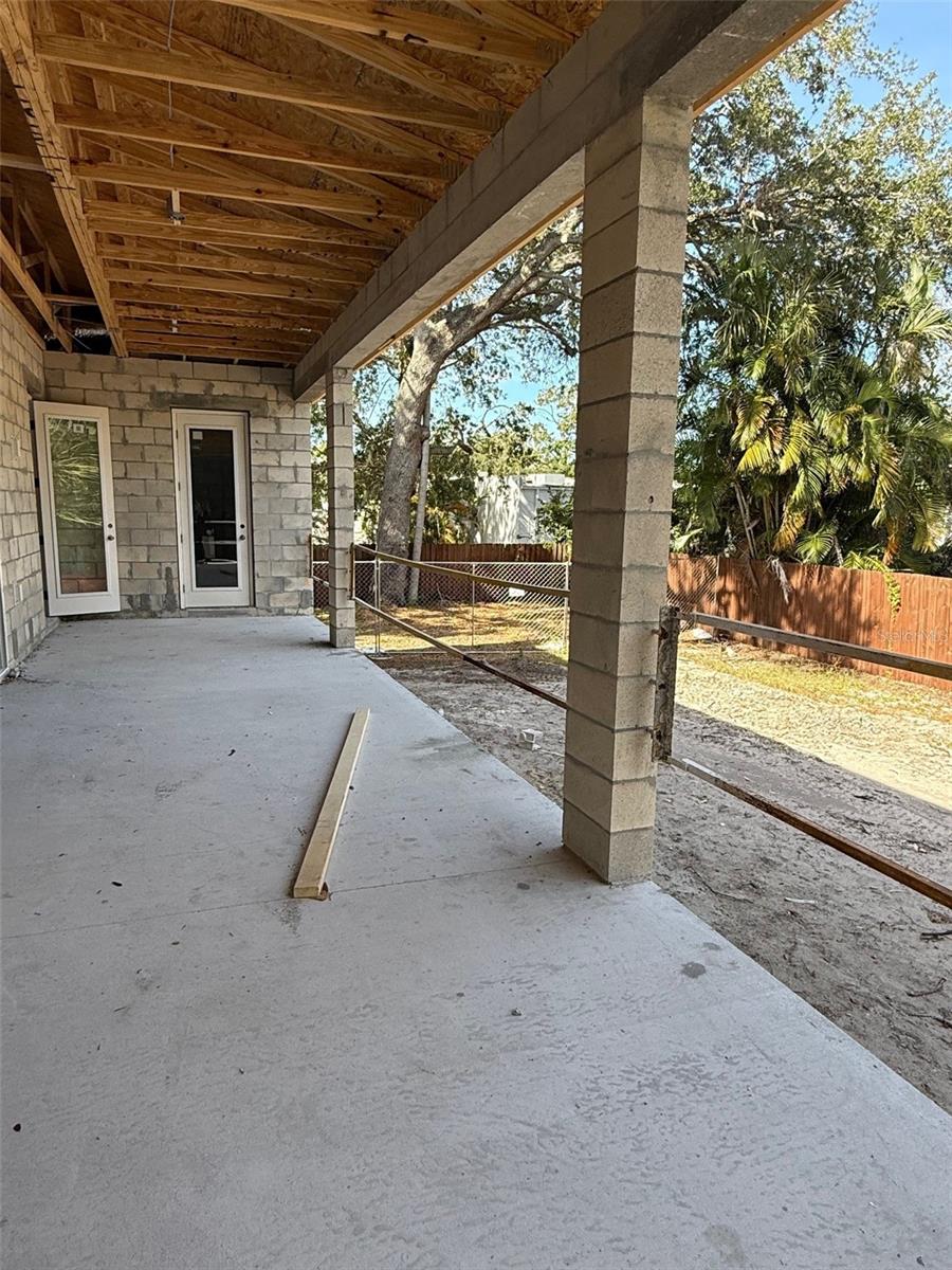 Lanai **Under Construction