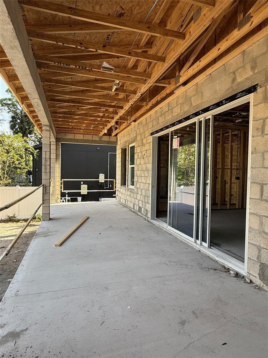 Lanai **Under Construction