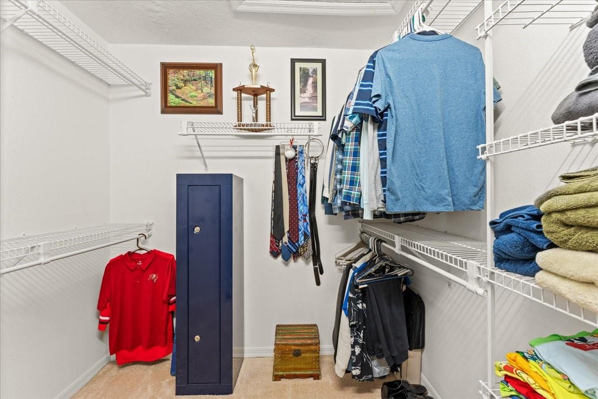 Shelving system makes closet storage a breeze