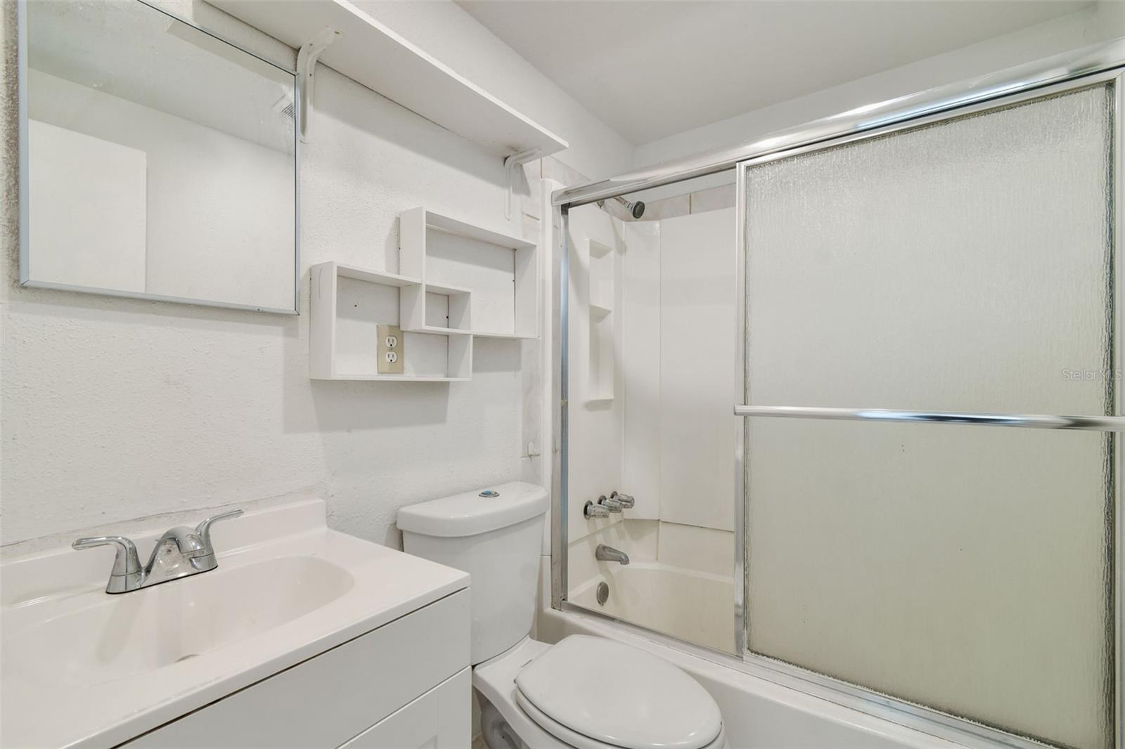 Guest bathroom (main home)