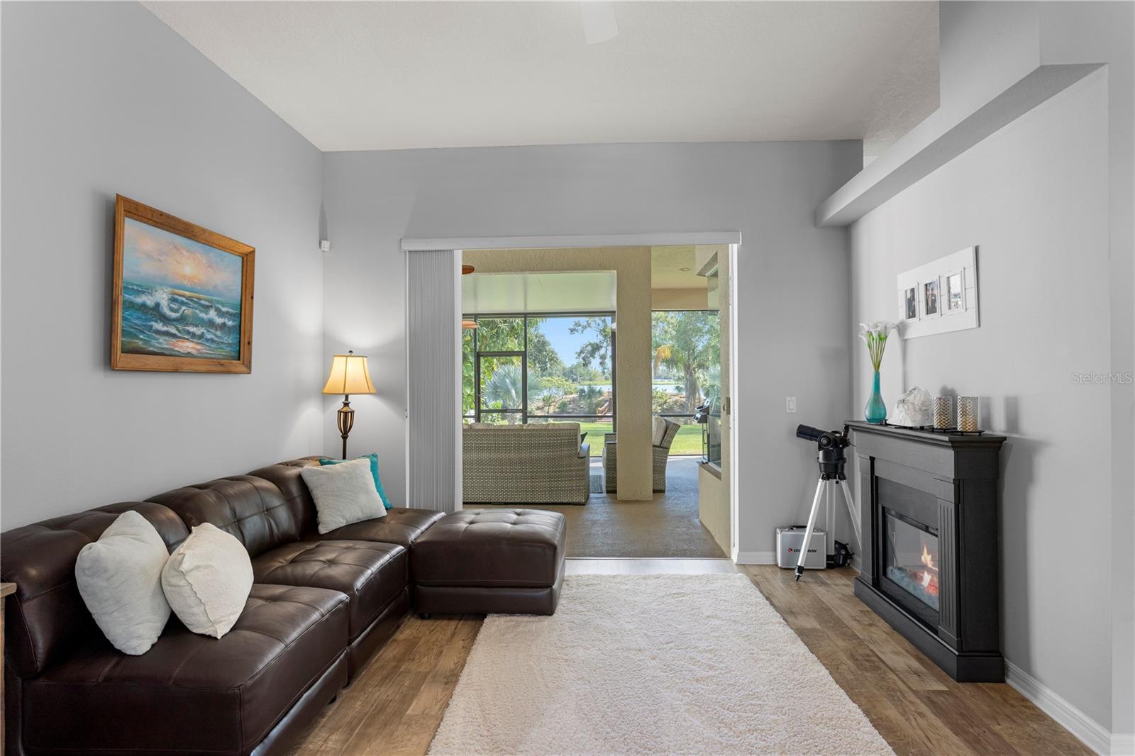 Pocket sliding doors merge indoor and outdoor living.