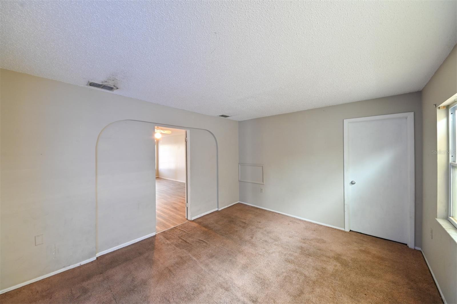 3rd Bedroom/Office/Den