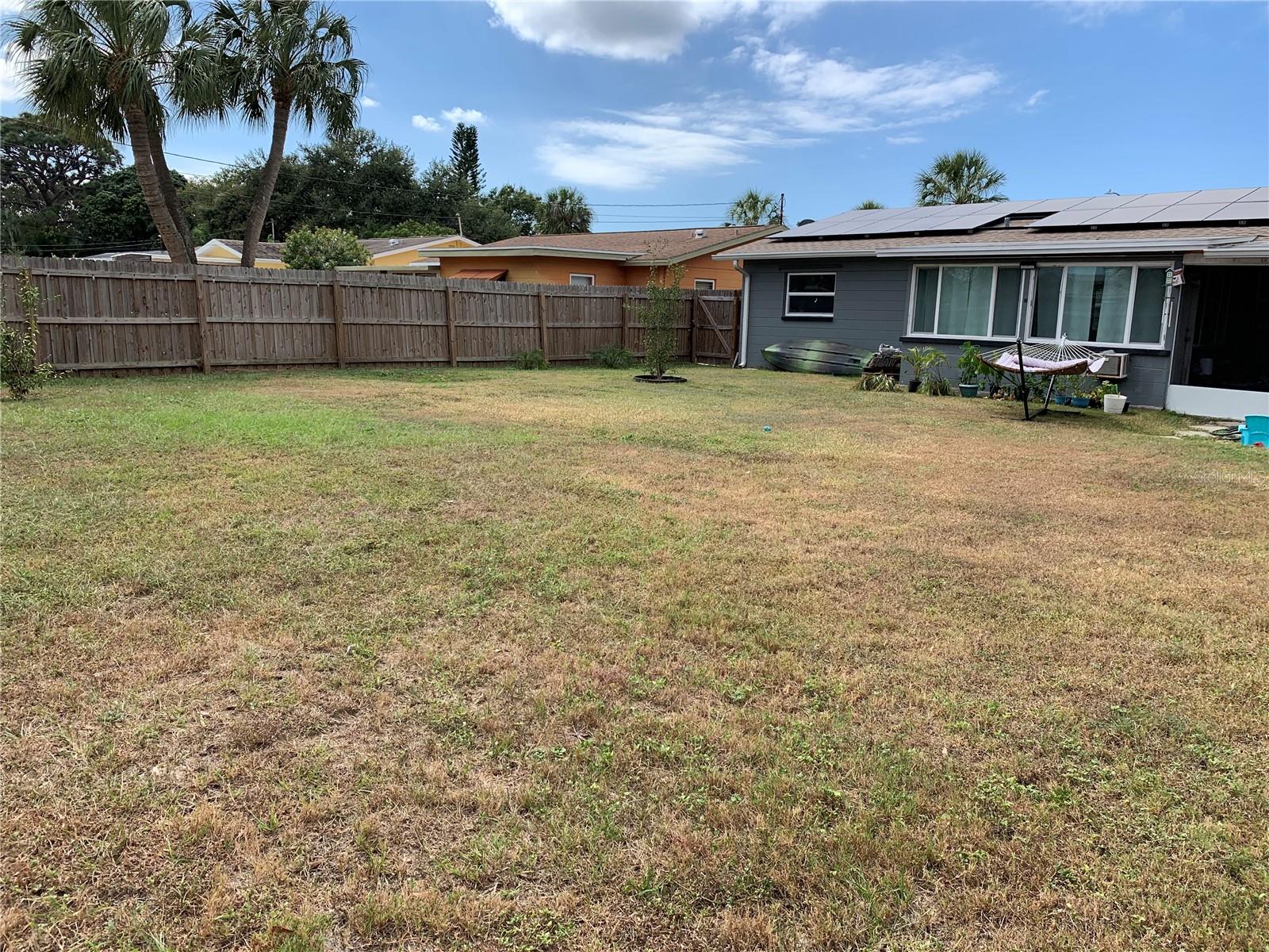 GREAT size backyard.