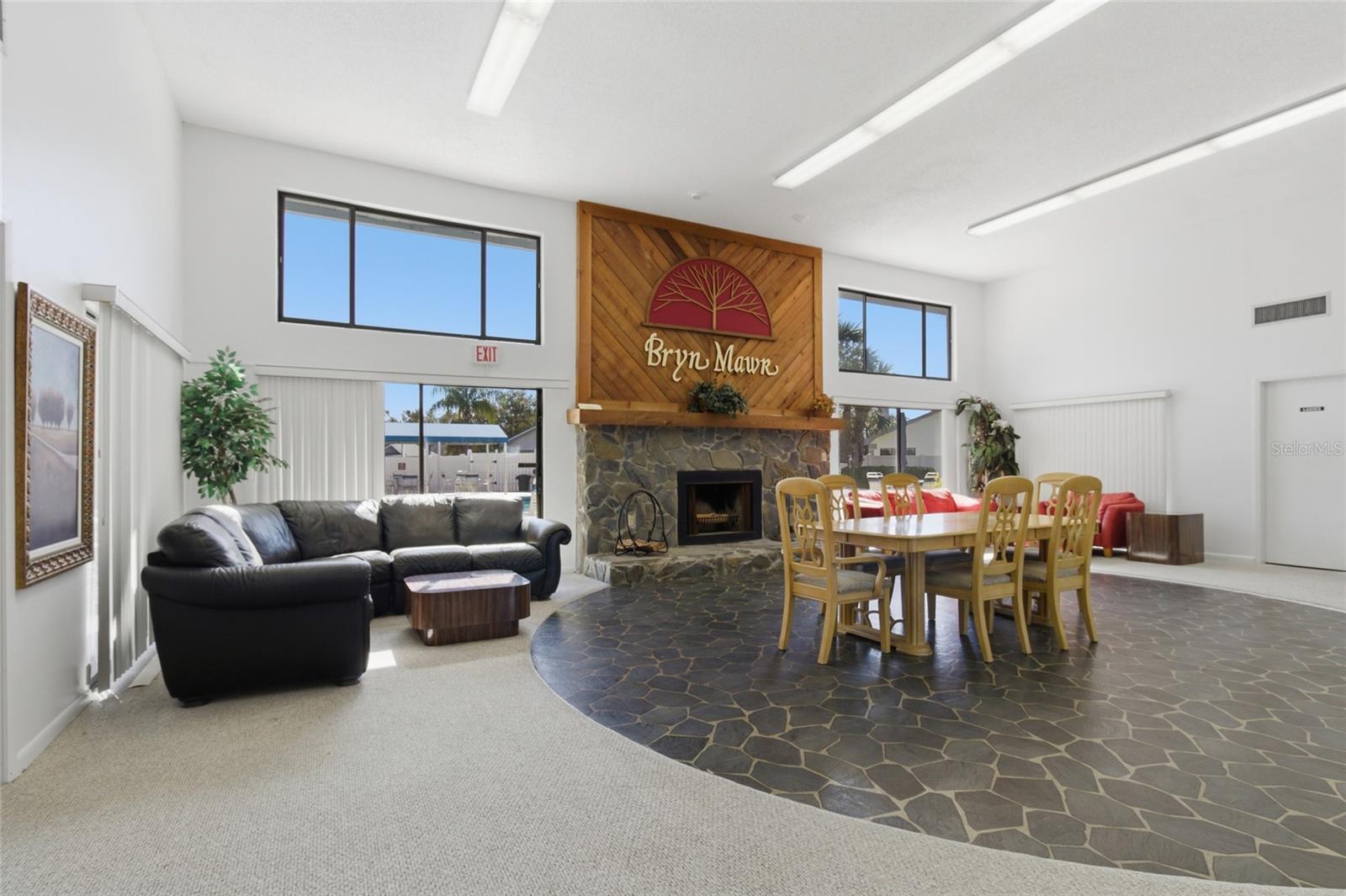 Clubhousee-Overlooking Pool