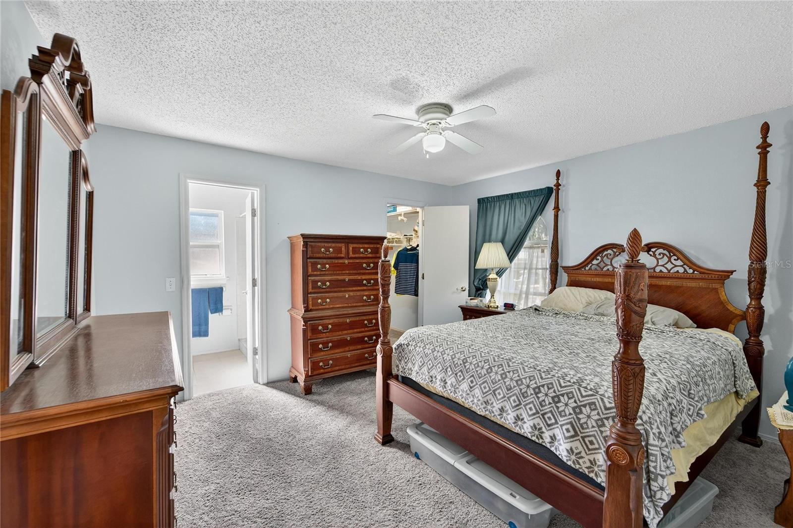 Master bedroom at 204 Sugar Creek Dr, Plant City