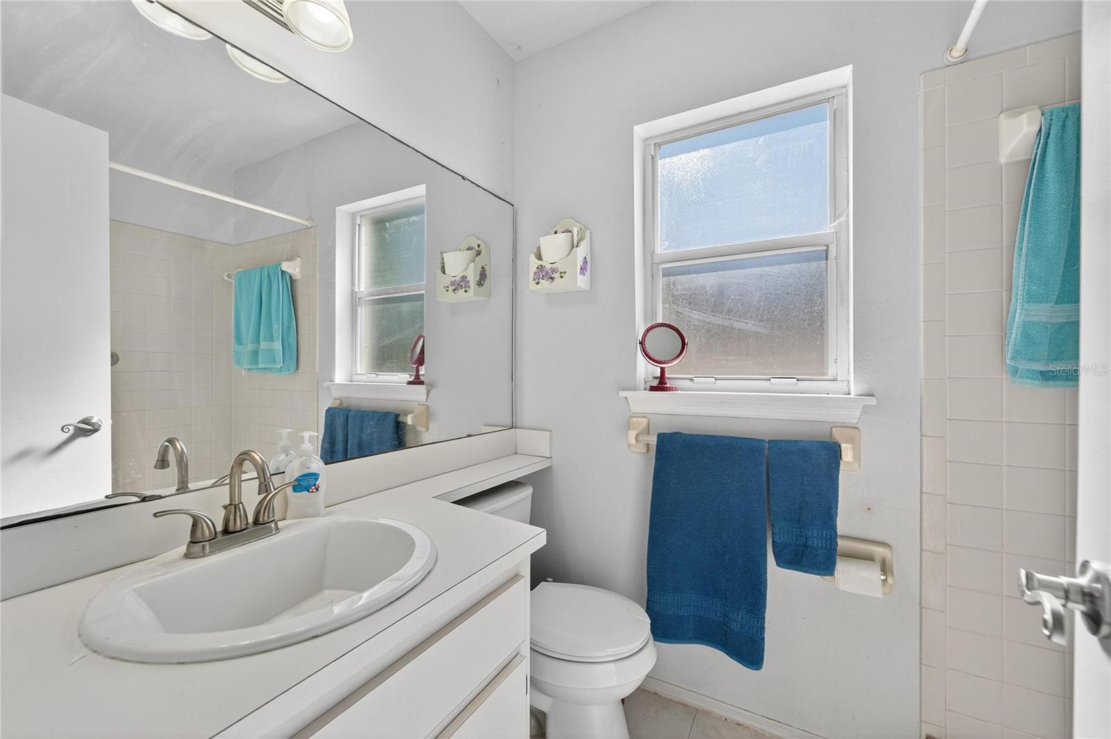 Master bath at 204 Sugar Creek Dr, Plant City