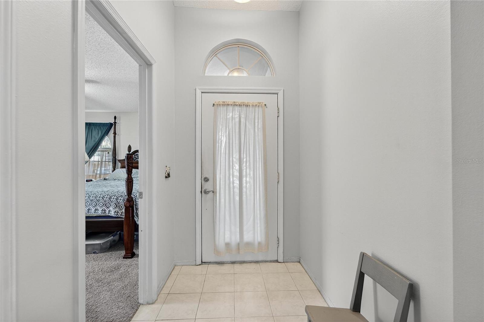 Entry at 204 Sugar Creek Dr, Plant City