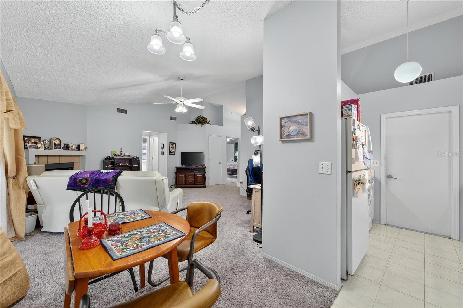 Dinette & kitchen at 204 Sugar Creek Dr, Plant City