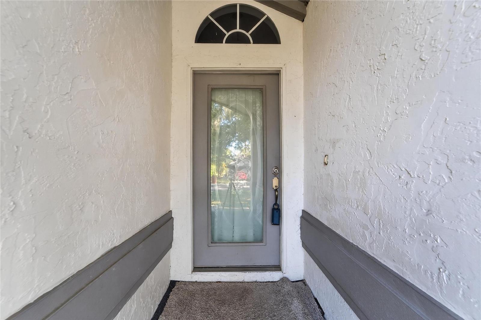 Entry at 204 Sugar Creek Dr, Plant City