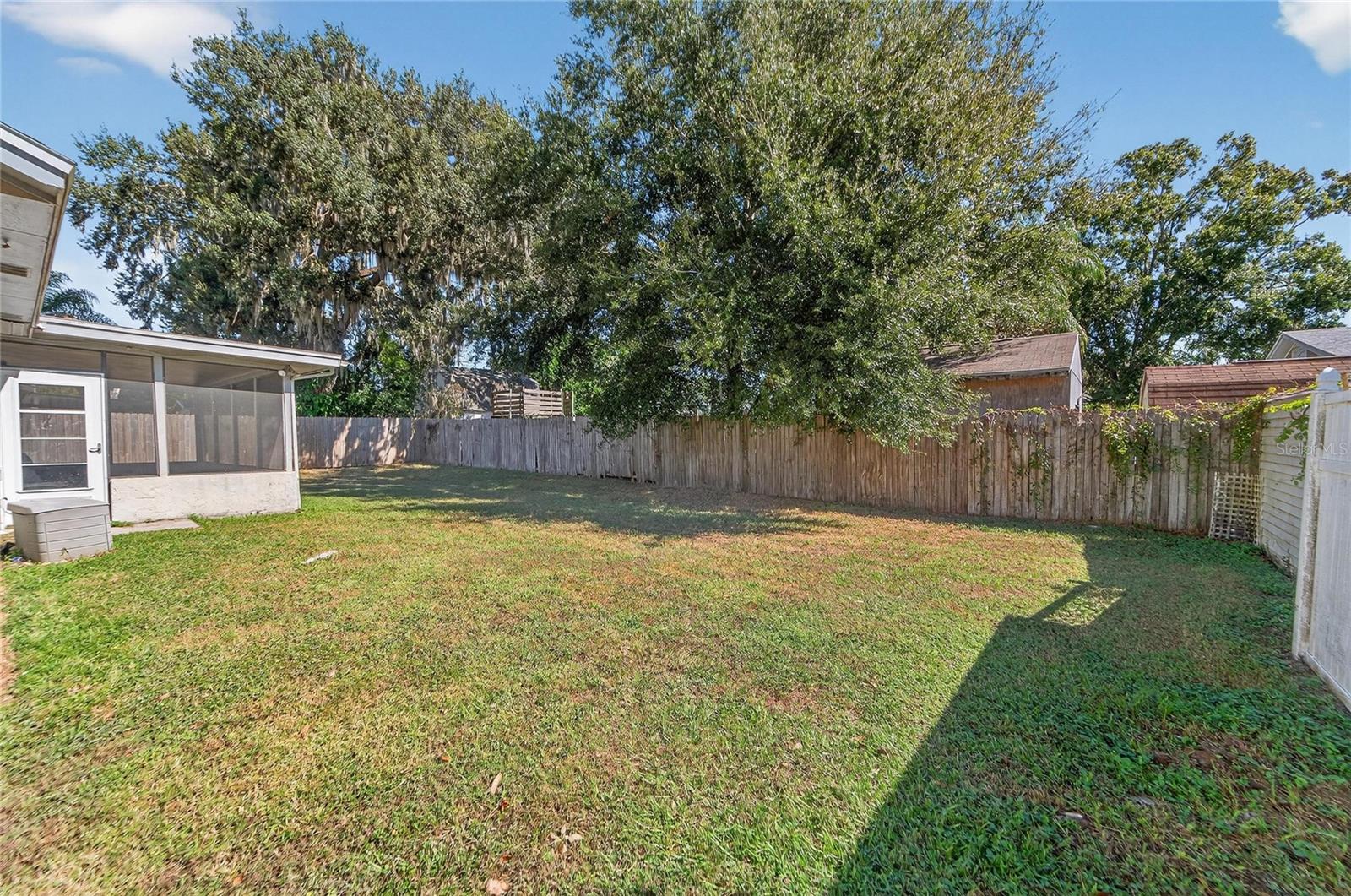 Back yard at 204 Sugar Creek Dr, Plant City