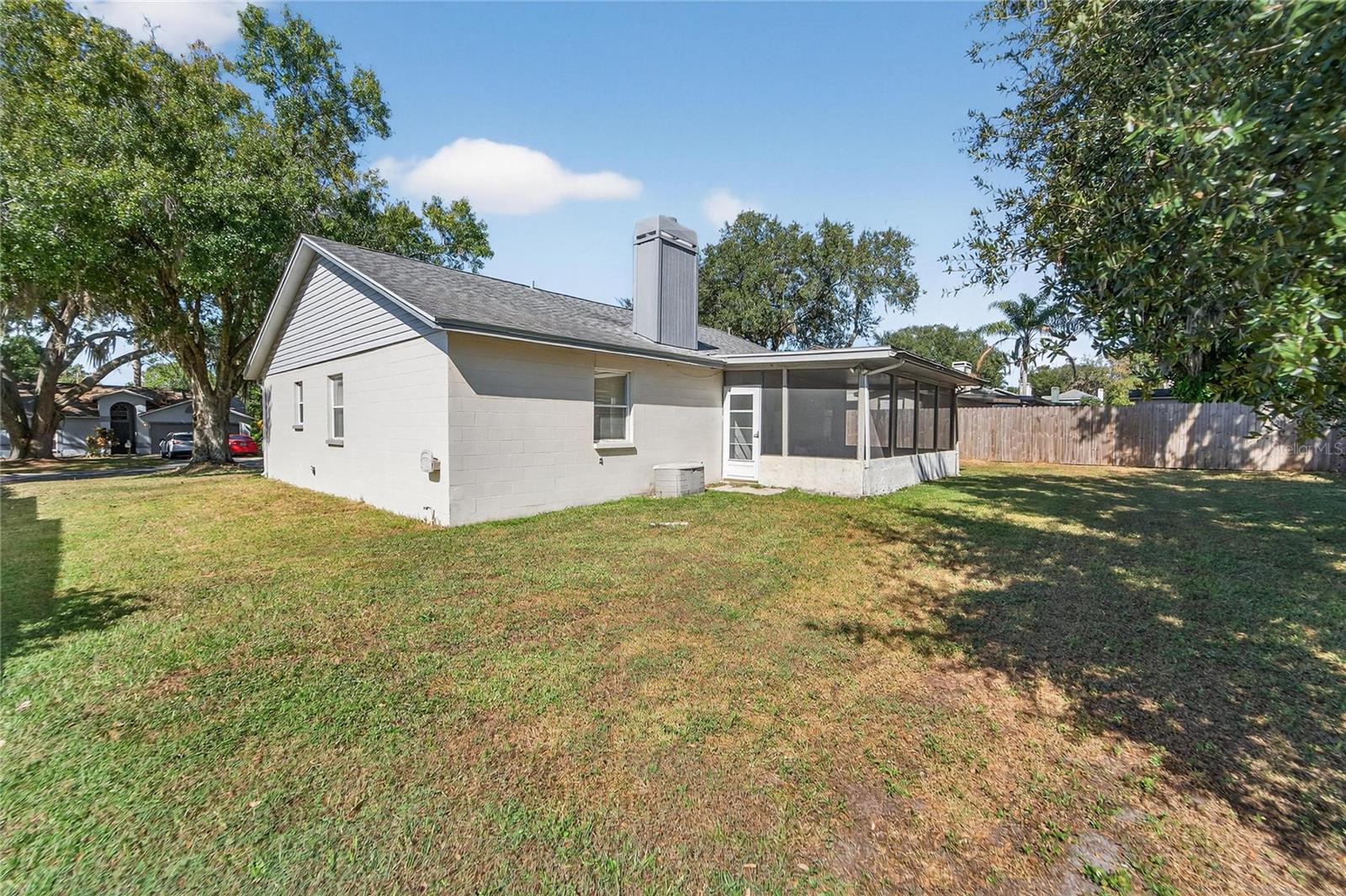 Back yard at 204 Sugar Creek Dr, Plant City