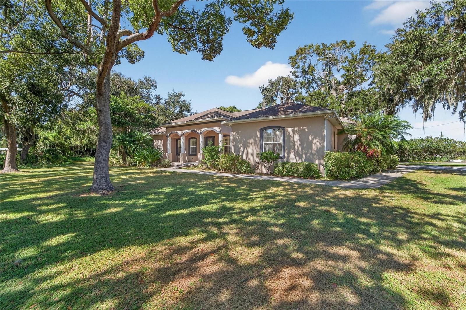 Exterior at 332 Holloway Rd, Plant City