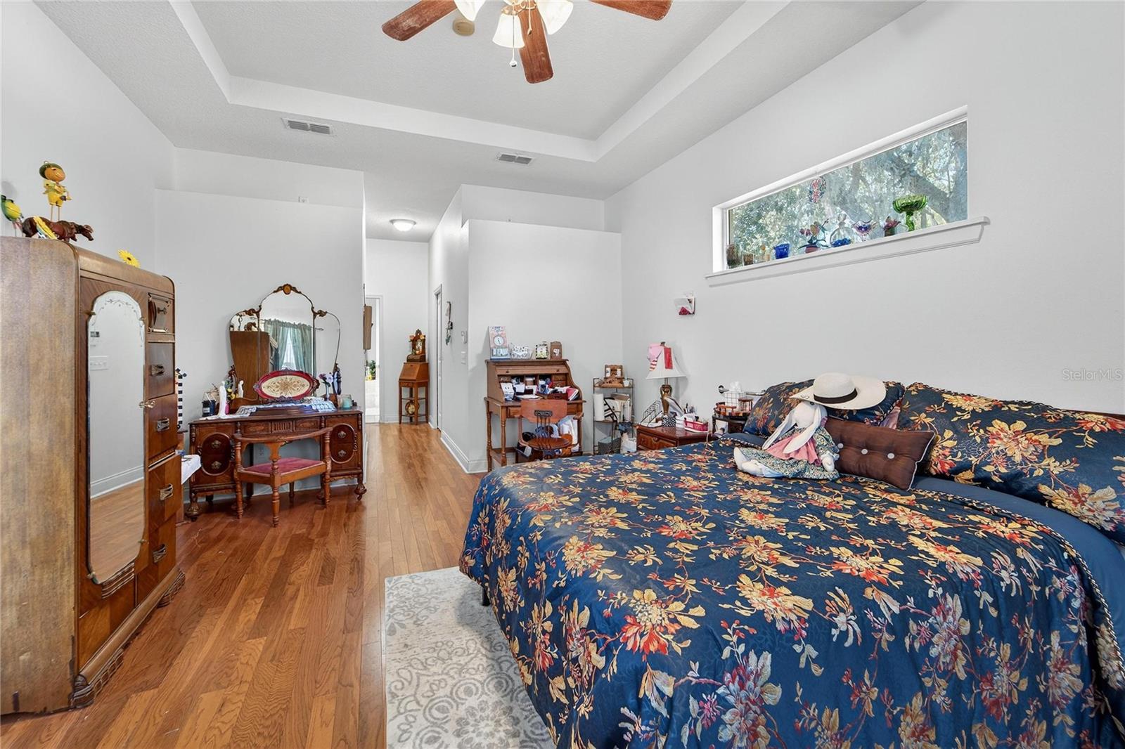 Master bedroom at 332 Holloway Rd, Plant City