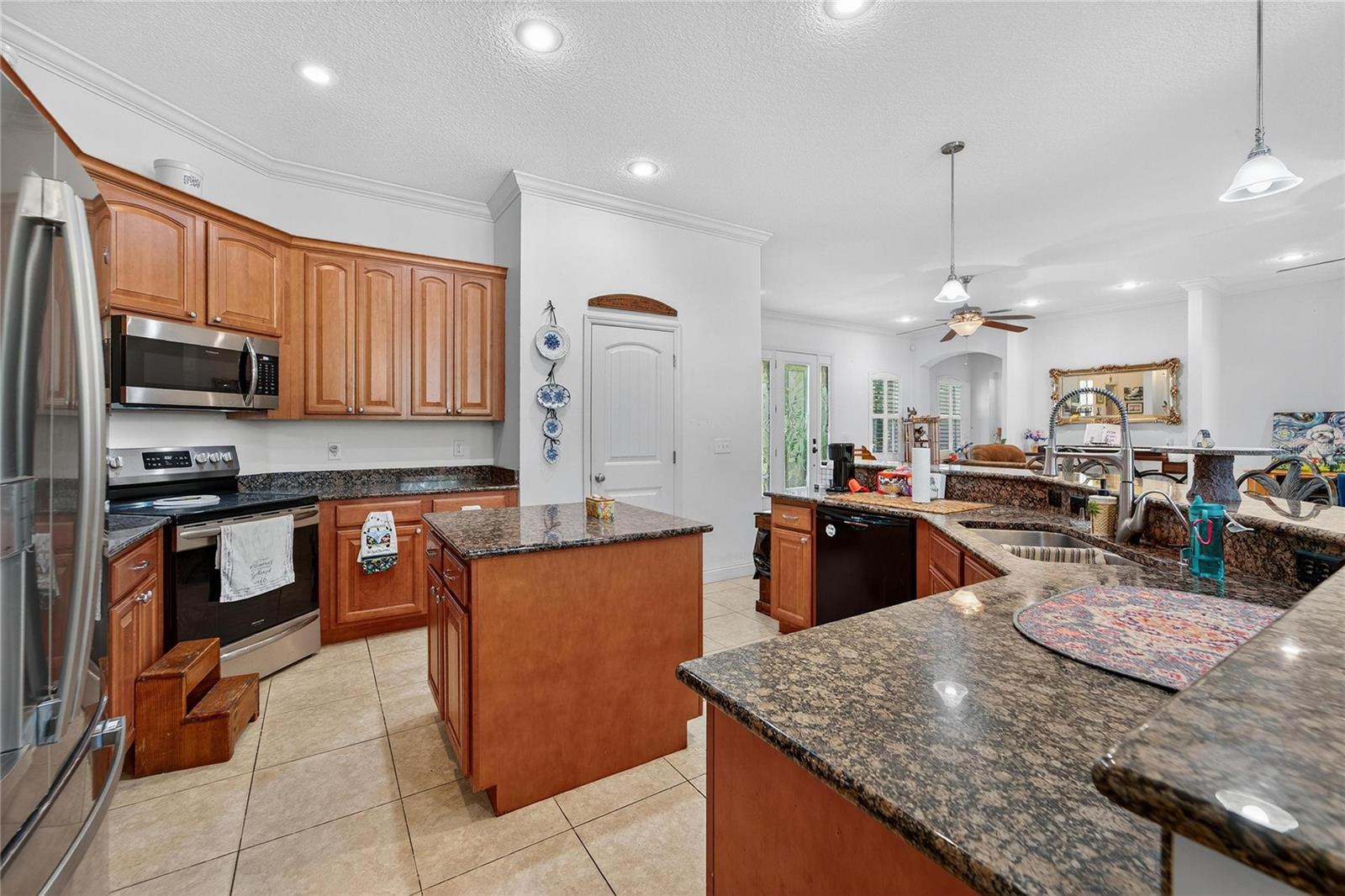 Kitchen at 332 Holloway Rd, Plant City