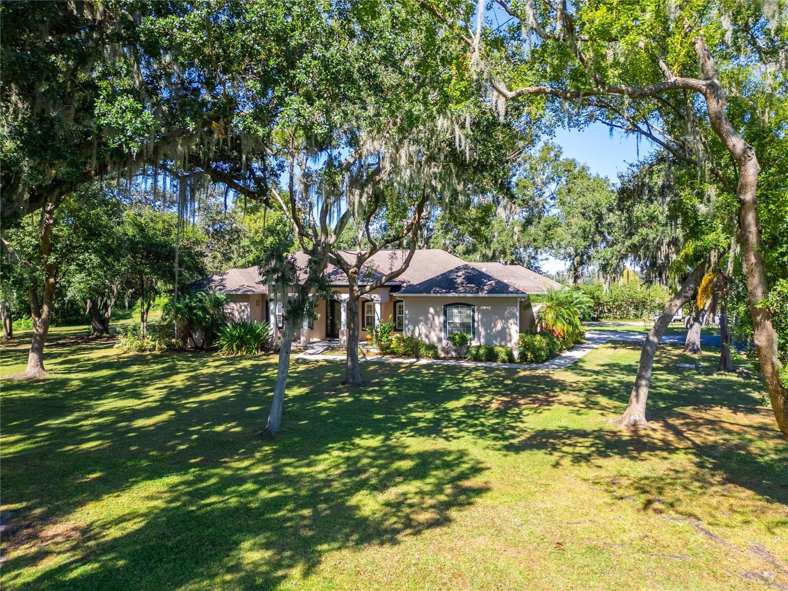 Exterior at 332 Holloway Rd, Plant City