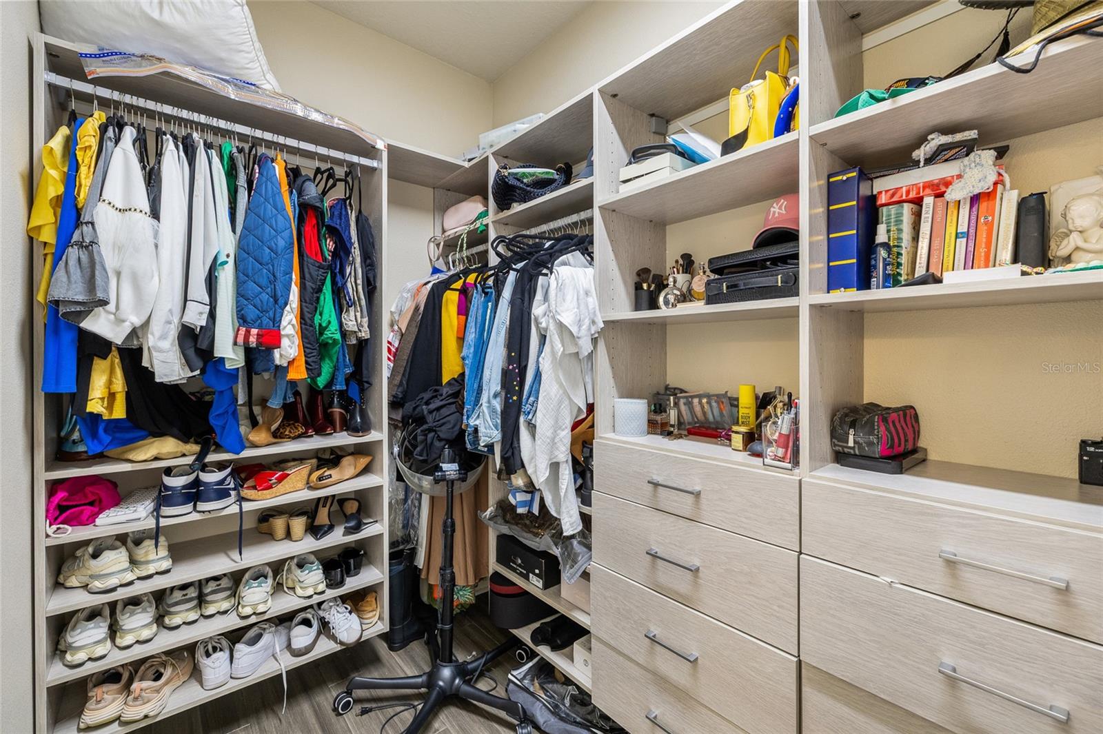 Primary Ensuite- Walk In Closet