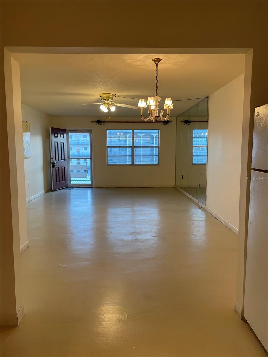 Living, dining room combo