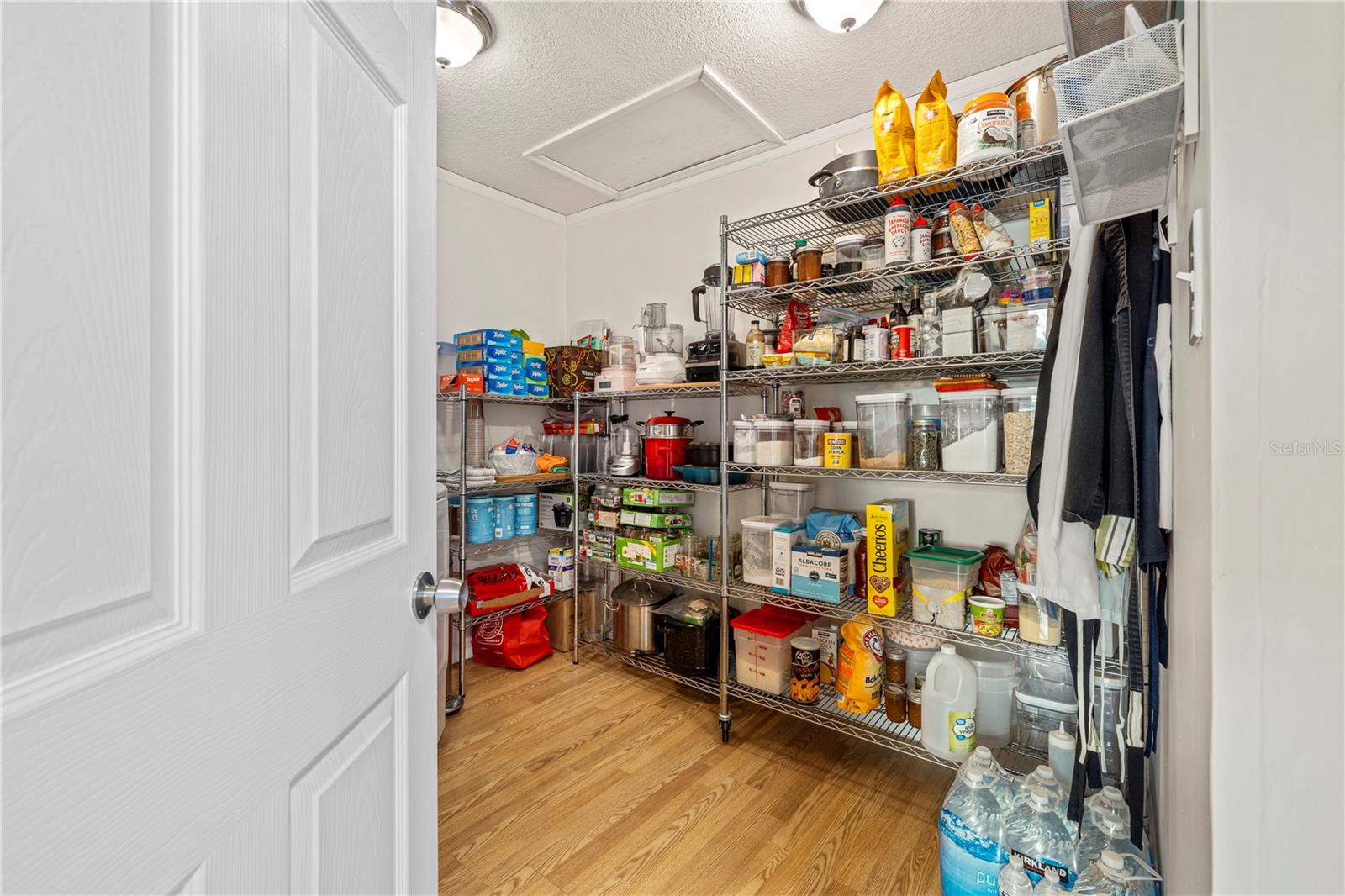 Huge Pantry/LAUNDRY/UTILITY