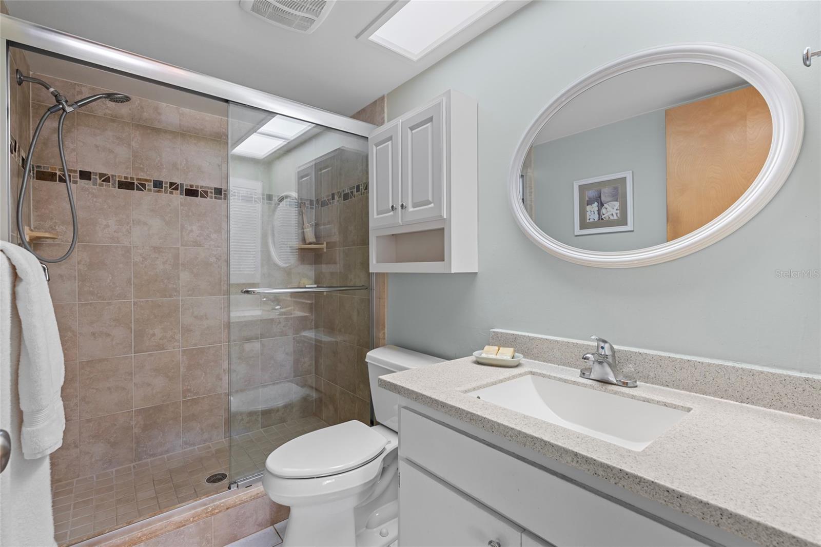 Primary En-Suite Bath