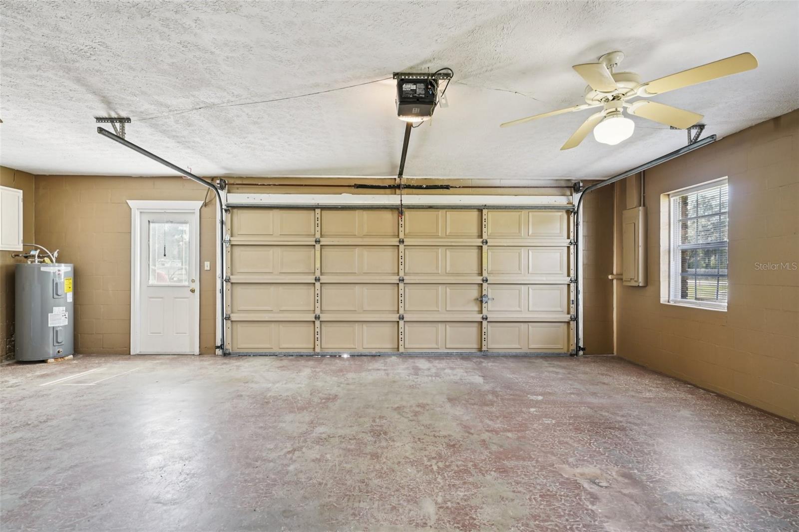 2-car garage, water heater & indoor laundry