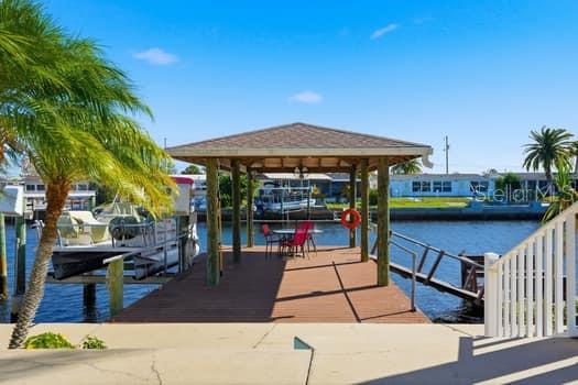 Covered Dock/Boat Lift