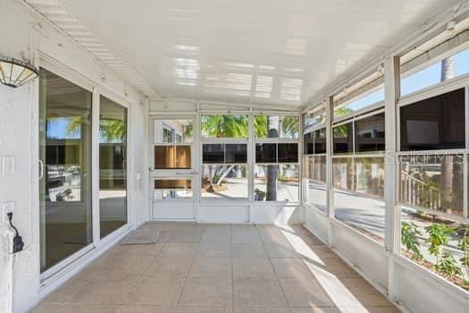 Screened in Porch-Back of house