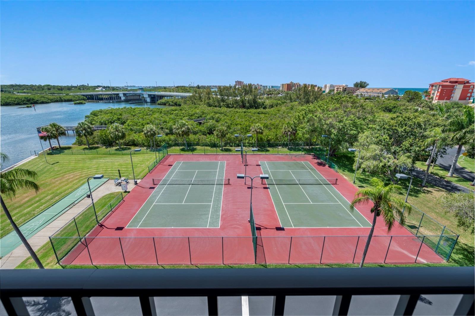 .. View From 6 th Floor Walkway Looking Due South.. NOTE: Winter Sunsets are a Daily Activity from PH Floor.