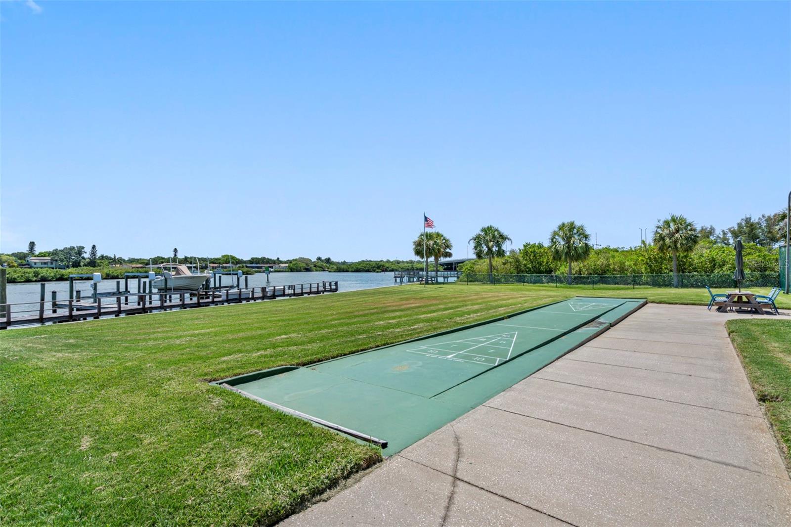... Grilling Stations - Shuffle Board - Fishing Dock - Day Dock - Tennis & Pickle Ball Courts - 40 Plus Guest Spots For Your Guests. All New Docks and Walkway being Installed Right Now.. All Assessments Paid.