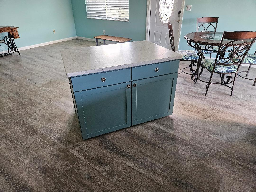 Island cabinets