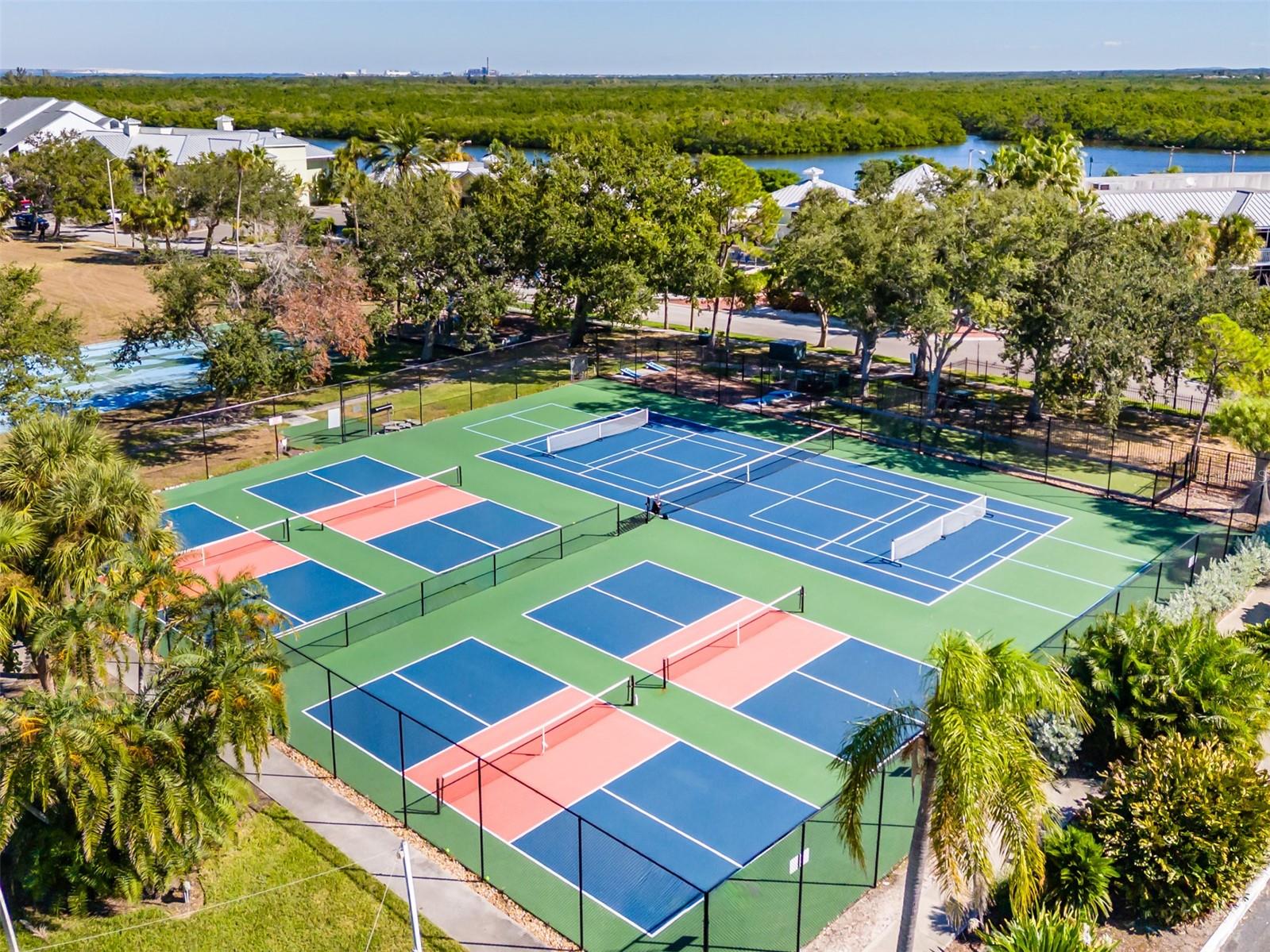 Tennis, Pickleball Courts