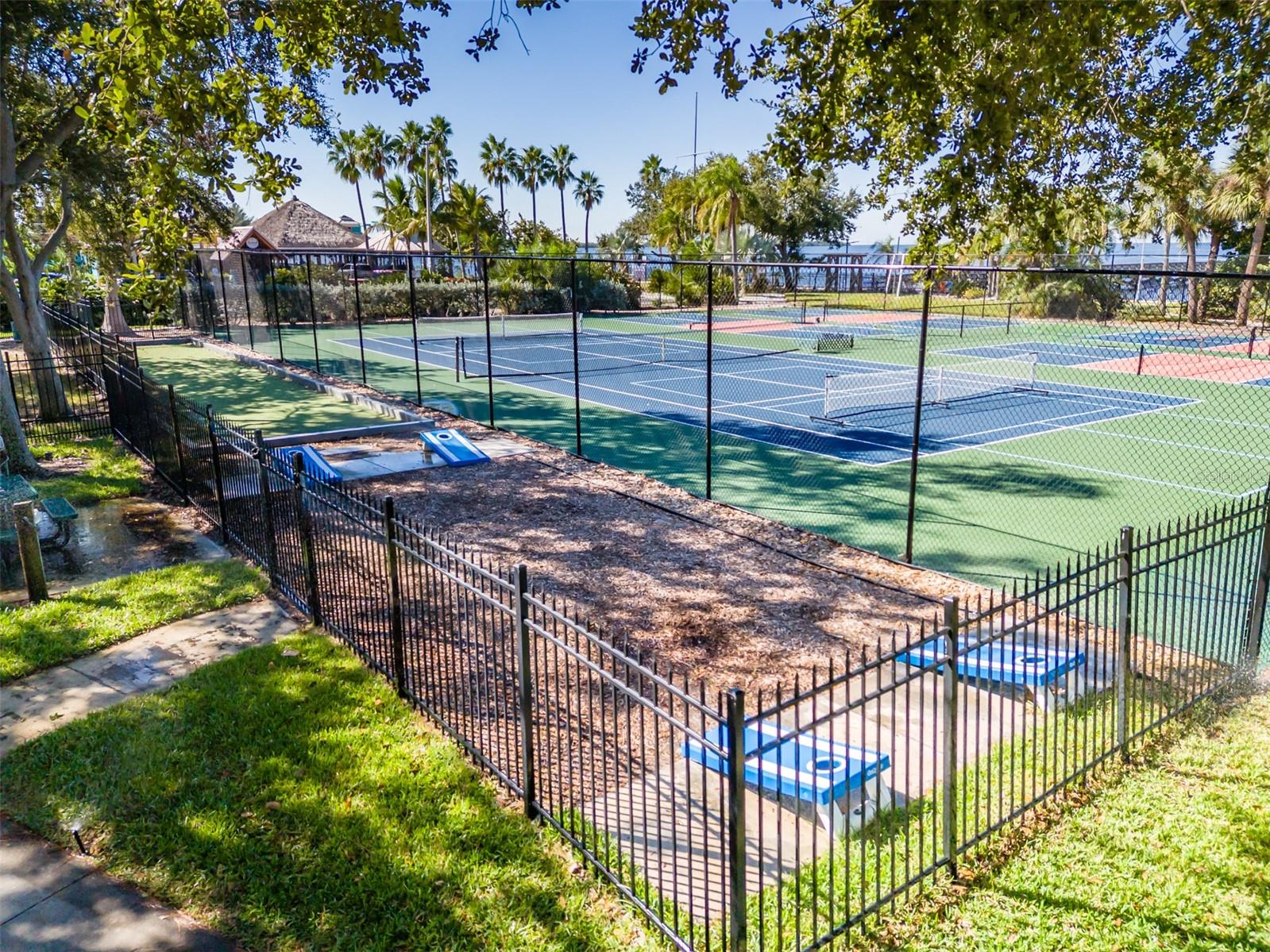 Cornhole, Tennis Courts