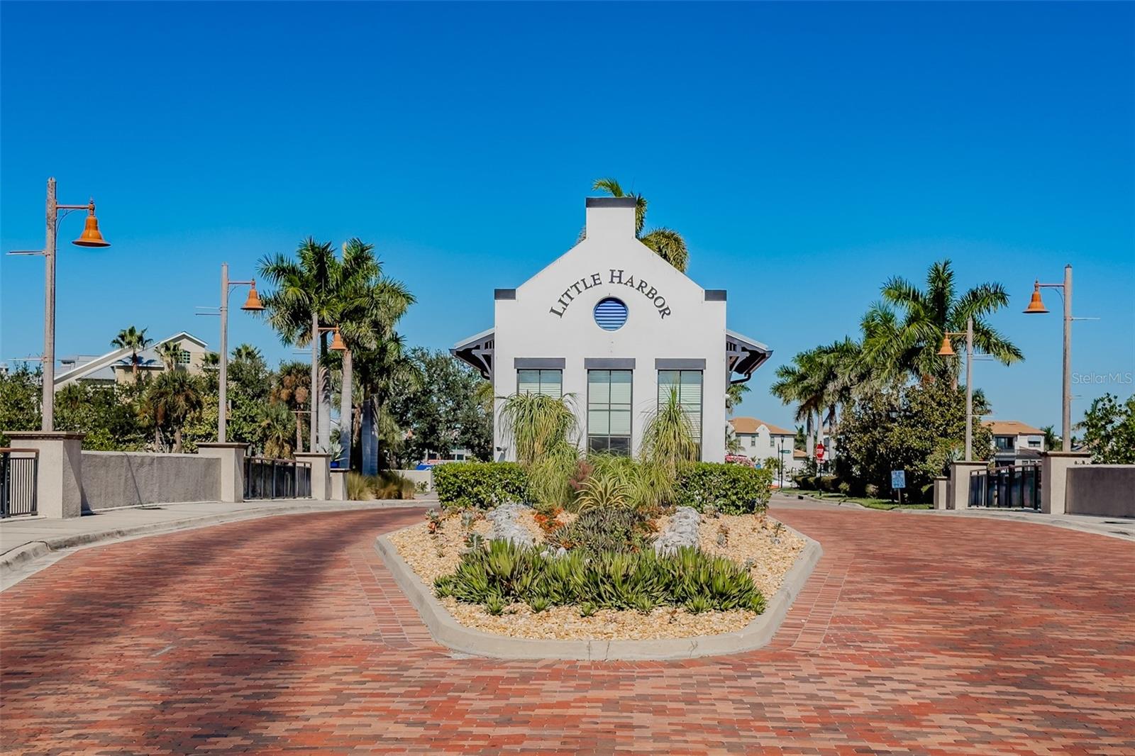 Entry to Little Harbor