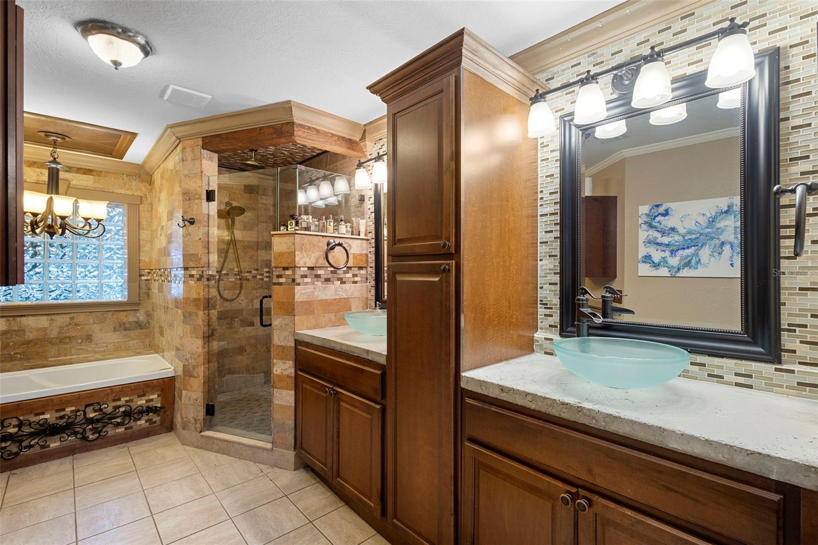 Master Bath/Double Vanity