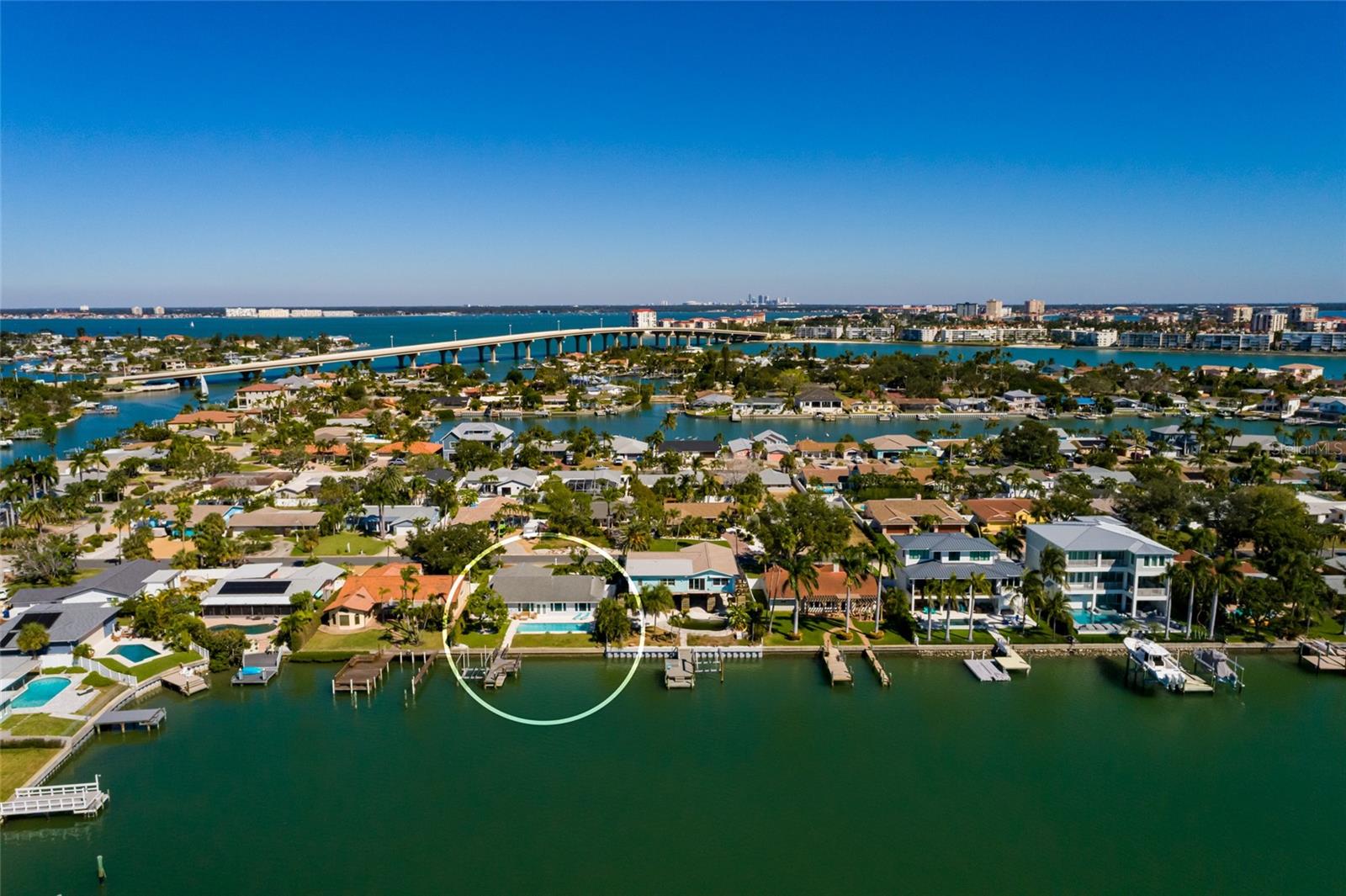 Quick access to vibrant Downtown St Petersburg across the Pinellas Bayway Bridge