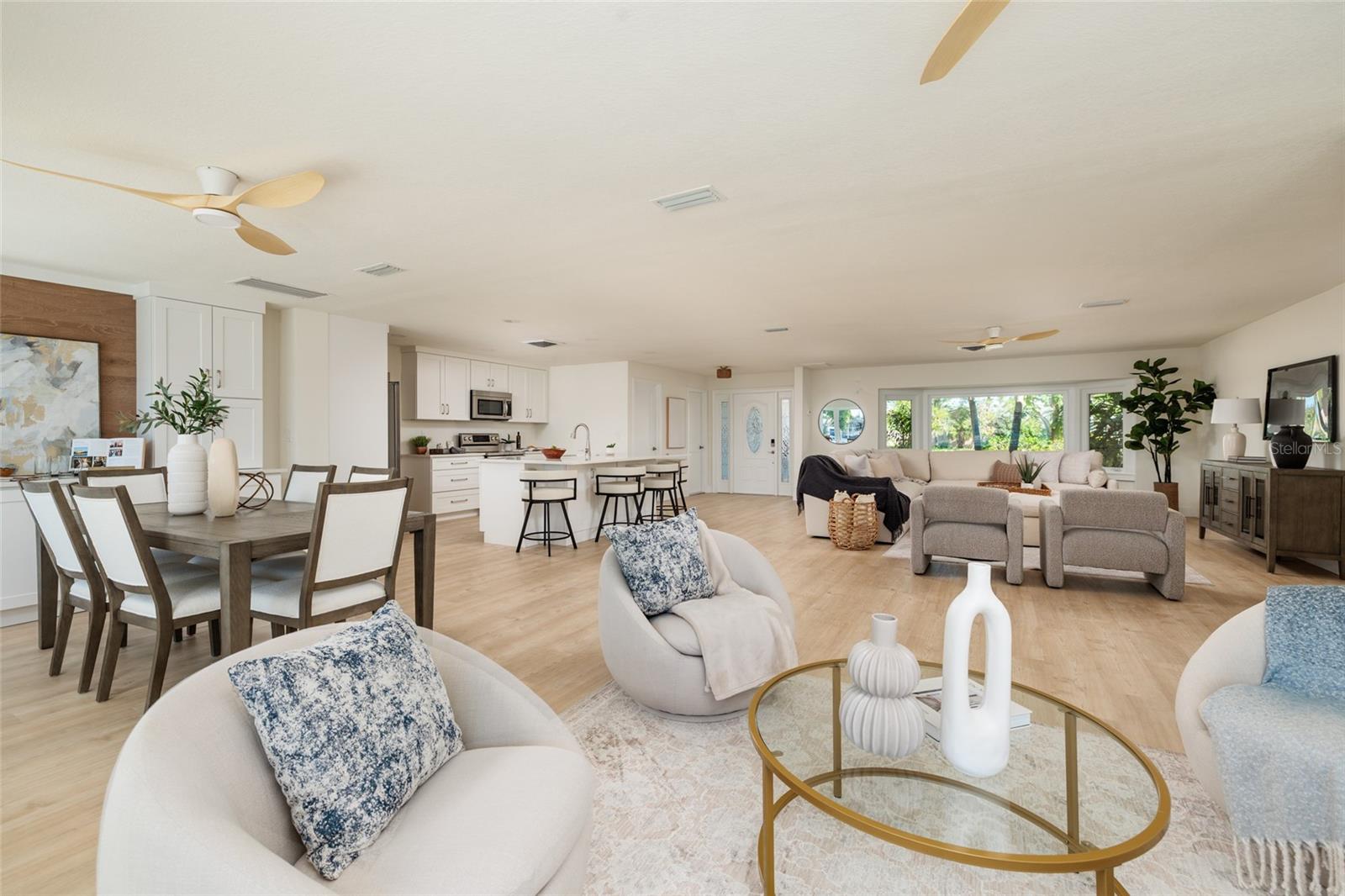 Bright family room space perfect for relaxing after beach days or hosting guests