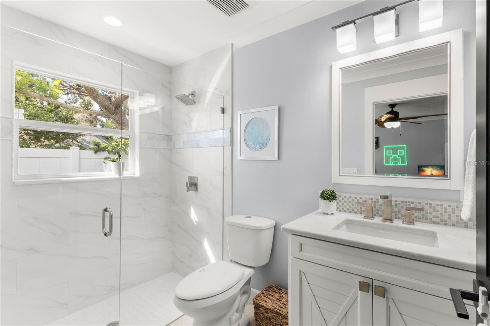 Ensuite Bath for Bedroom 3