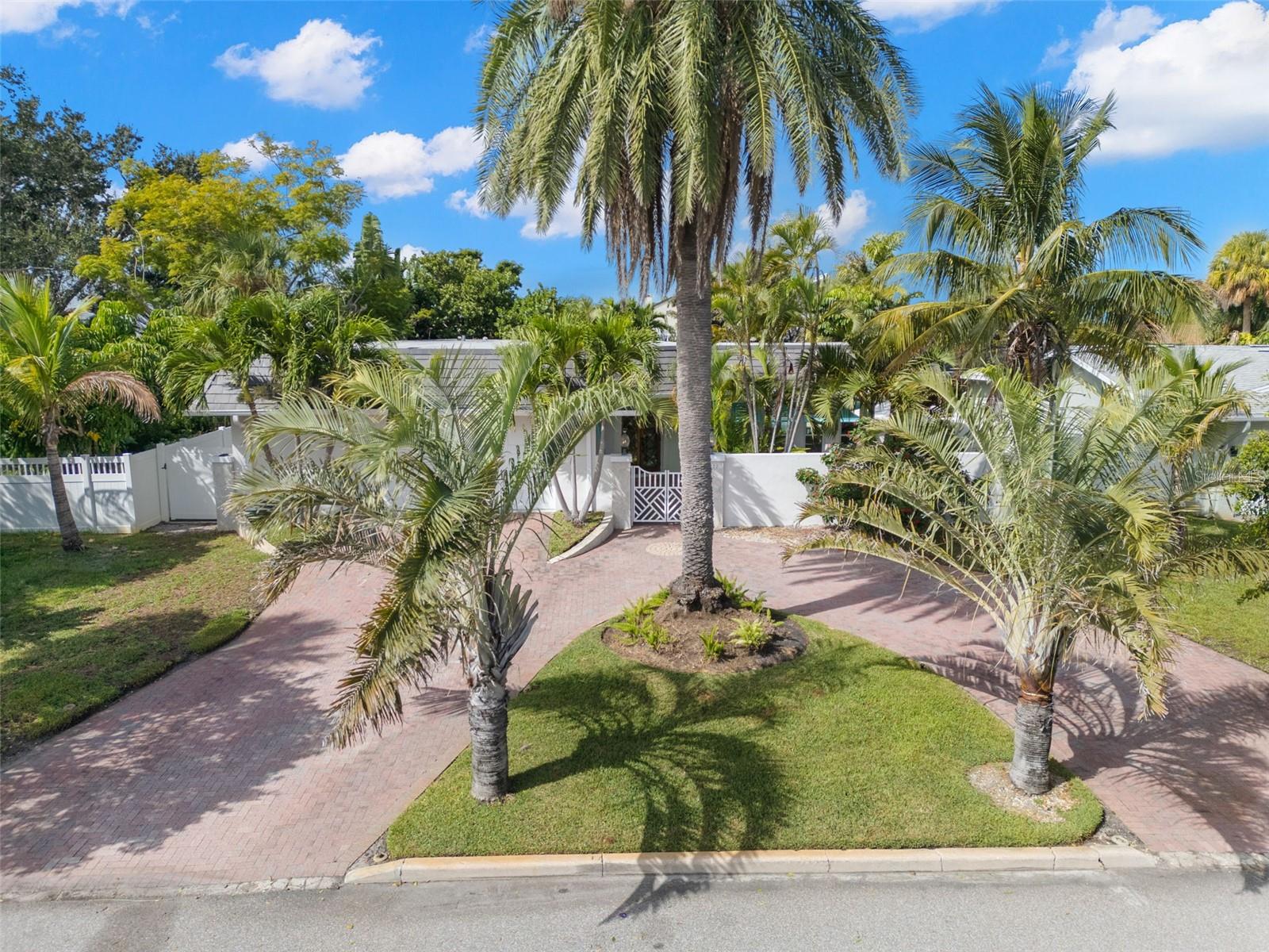 Large Circular Drive