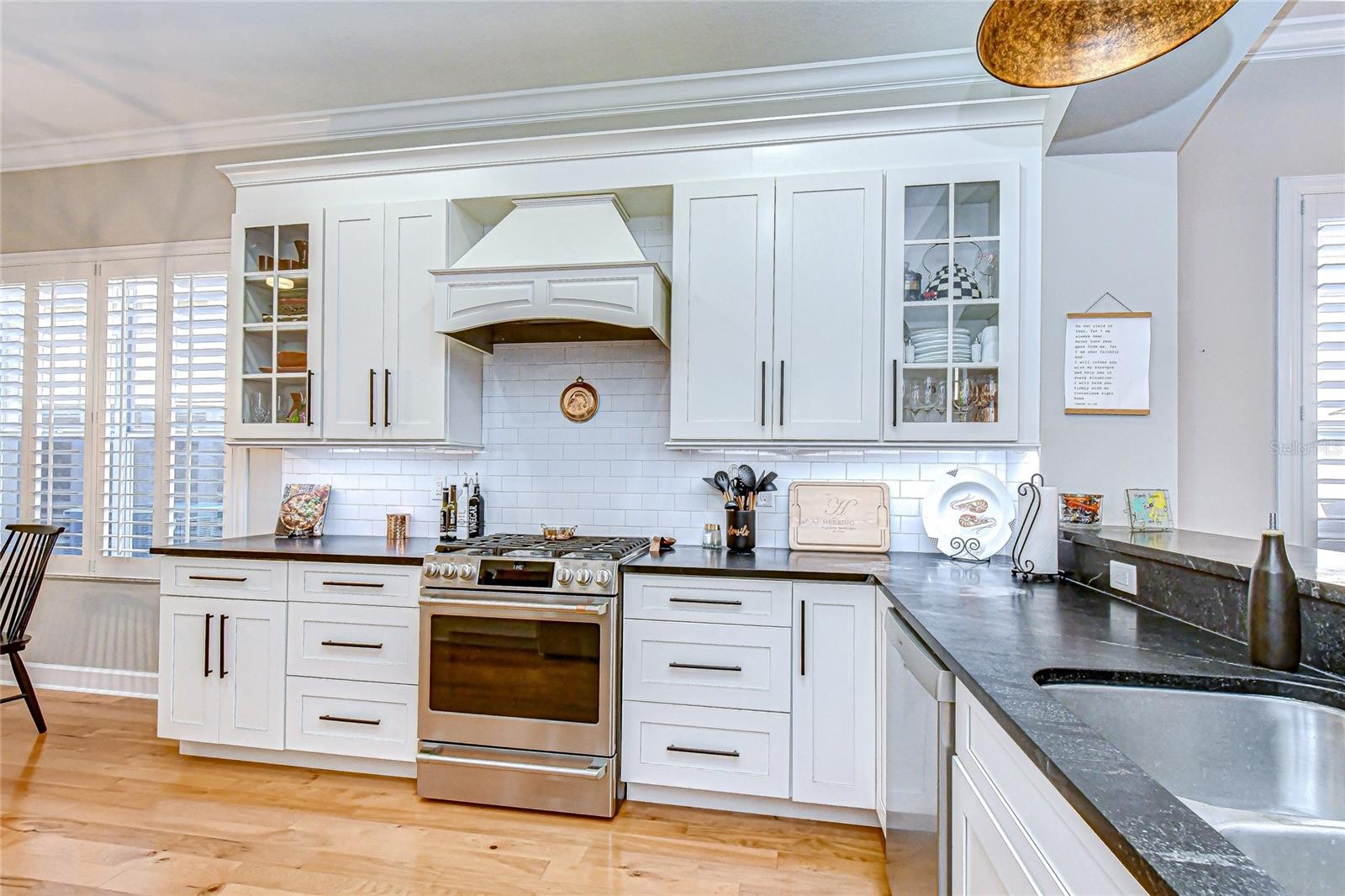 Completely remodeled kitchen (2020)!