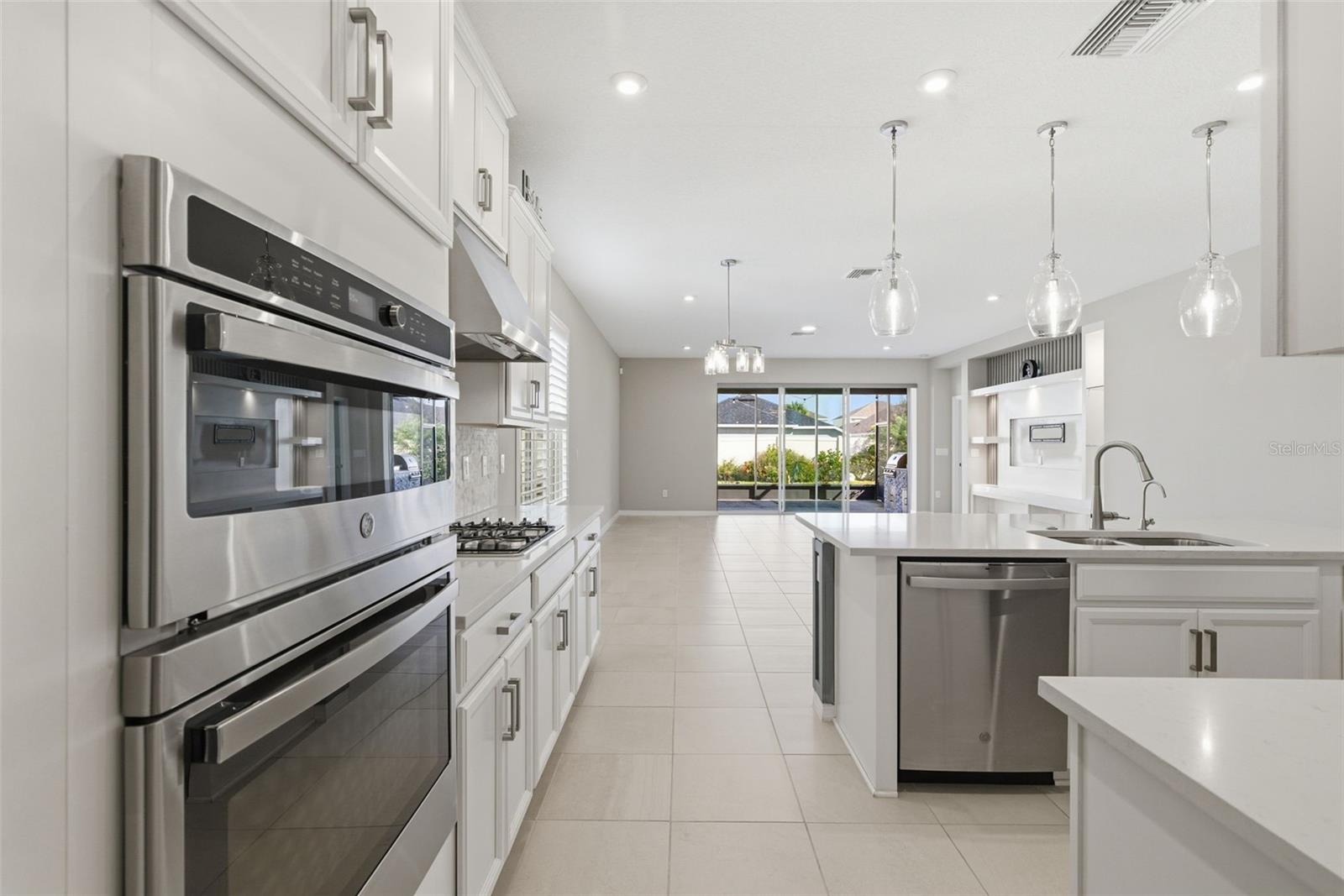 Built-in Stove/Microwave