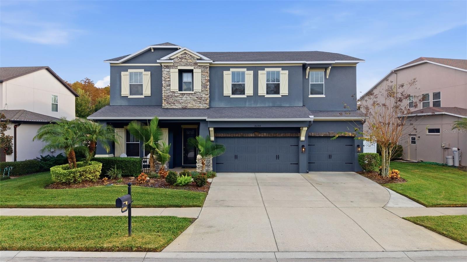 Front Exterior Daytime