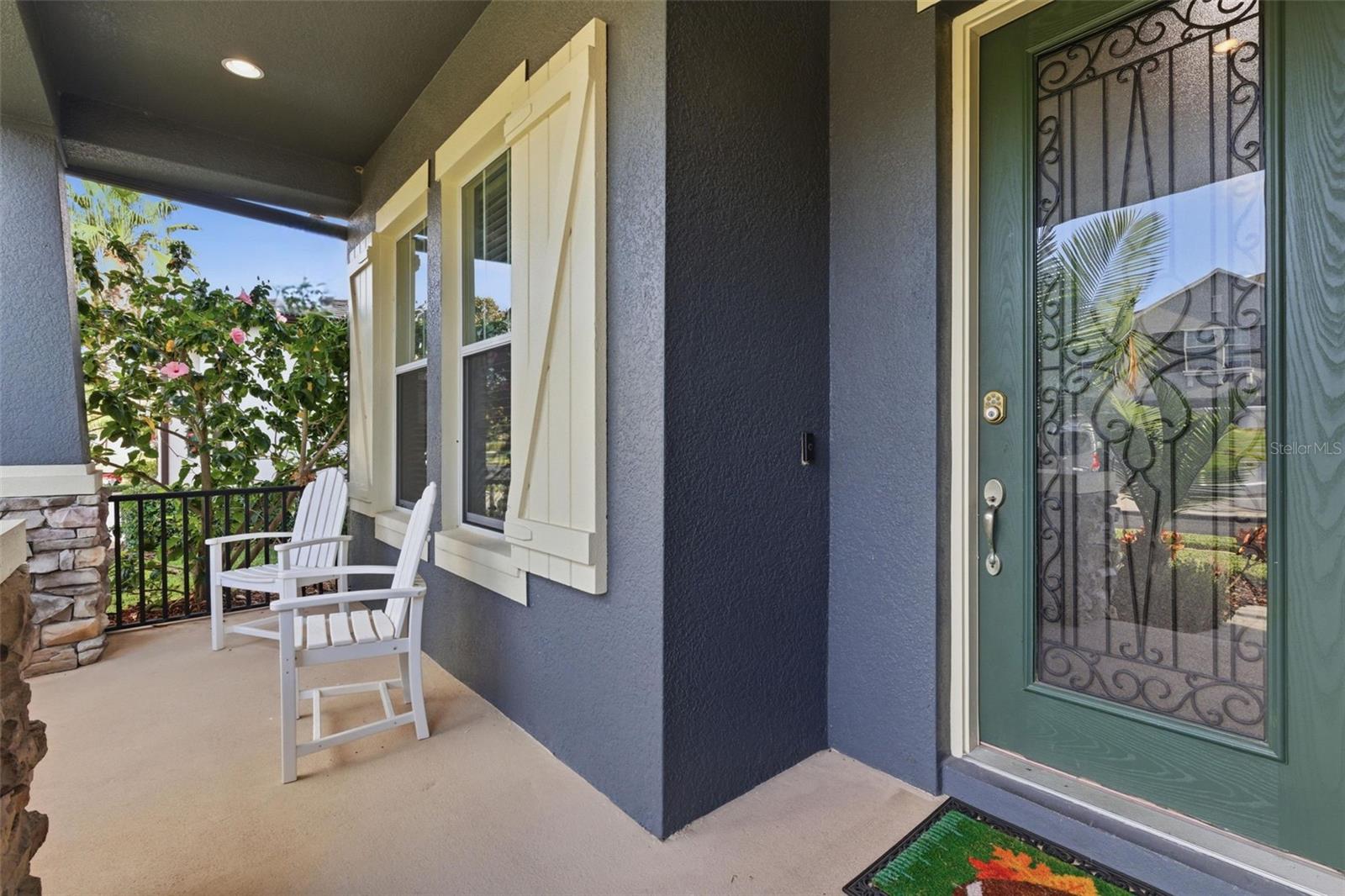 Covered Exterior Entryway/Porch