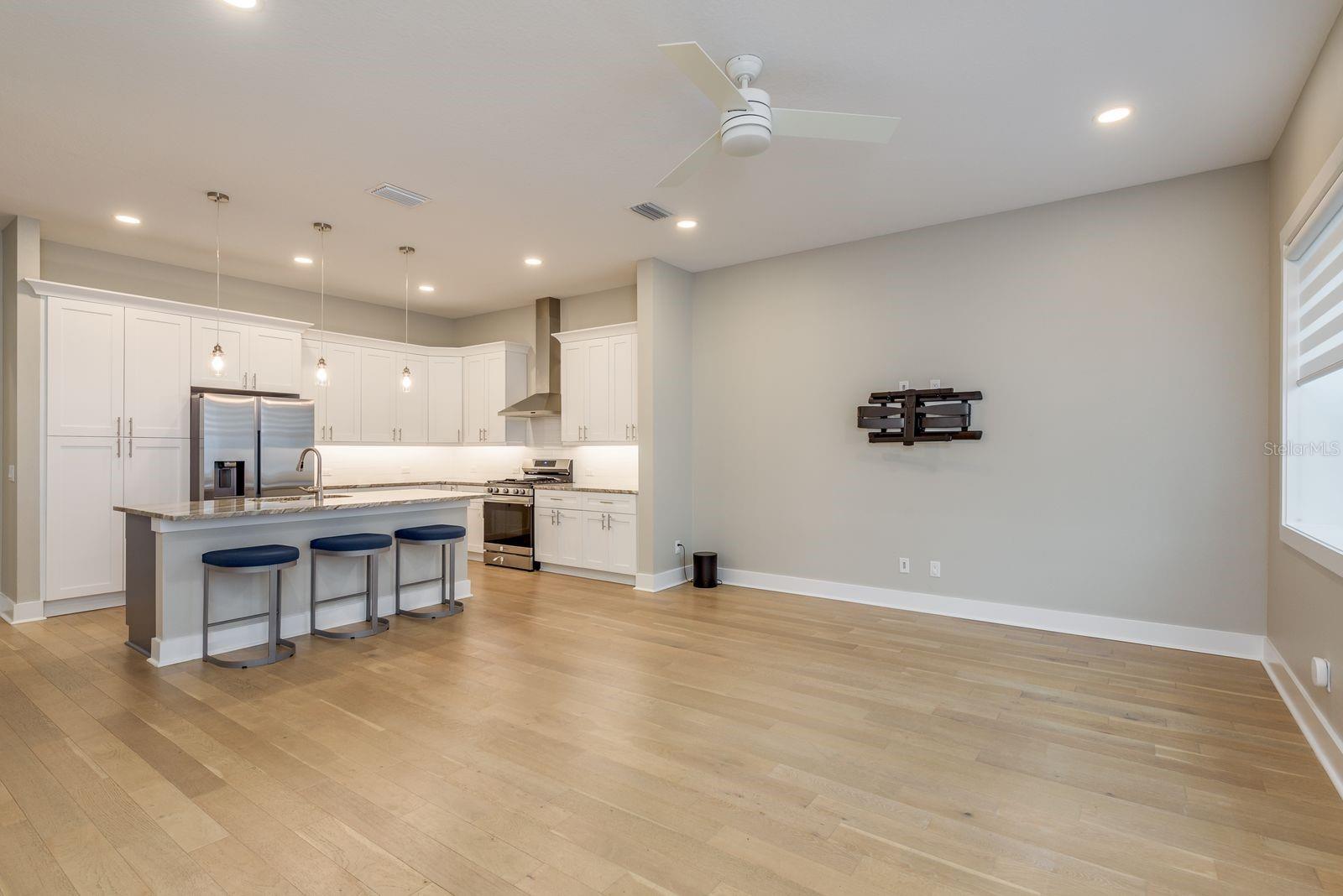 Kitchen - Wide Angle