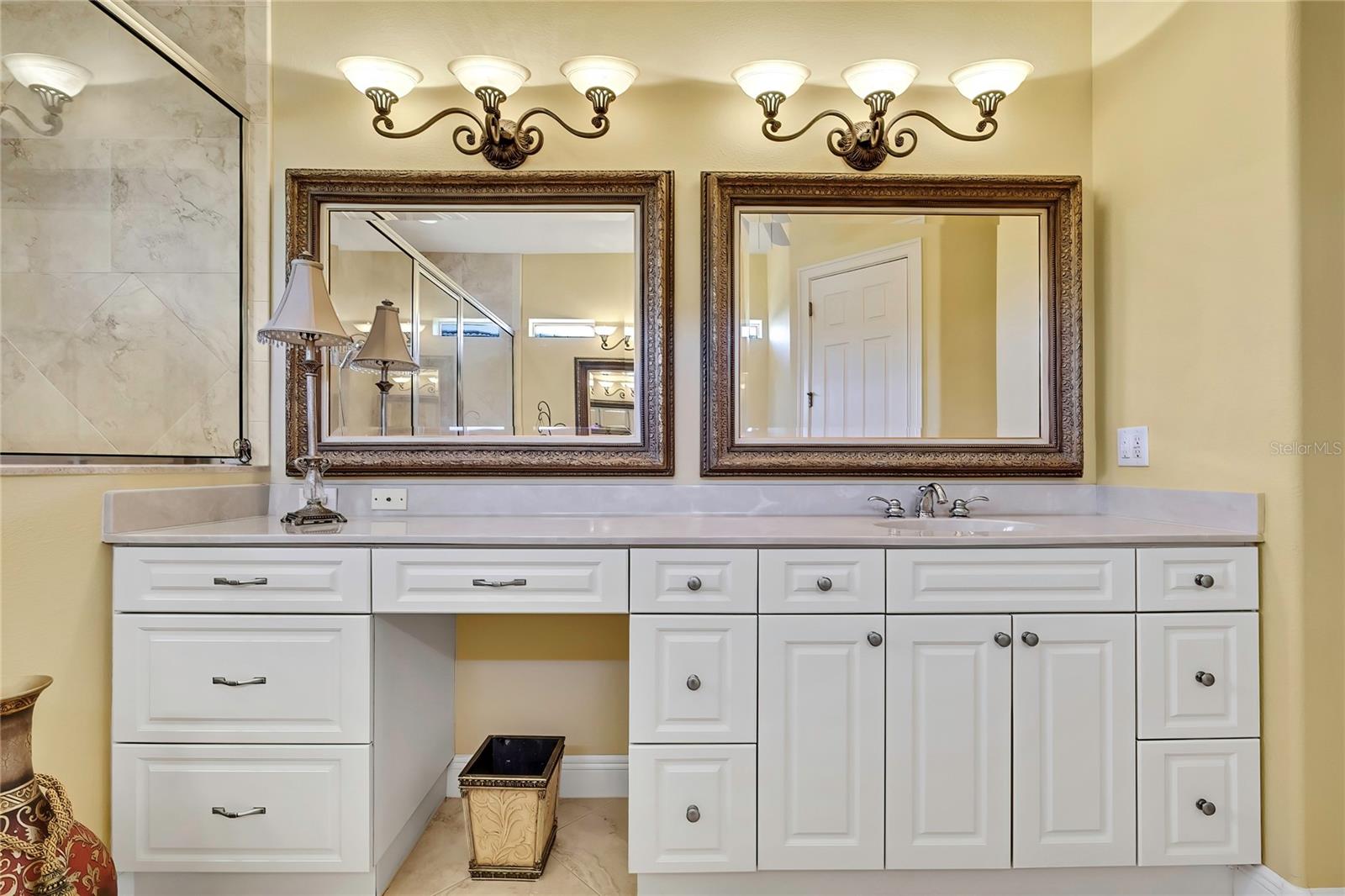 1st master vanity with vanity area