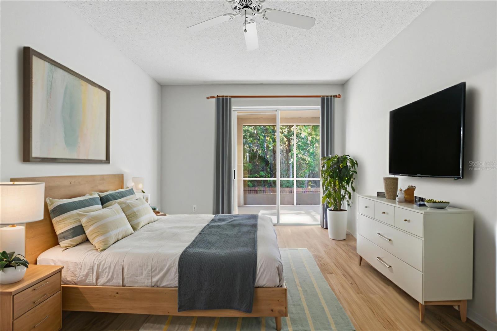 Virtually staged Primary